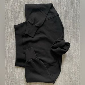 Awesome AGoldie black crop turtleneck sweatshirt size XS